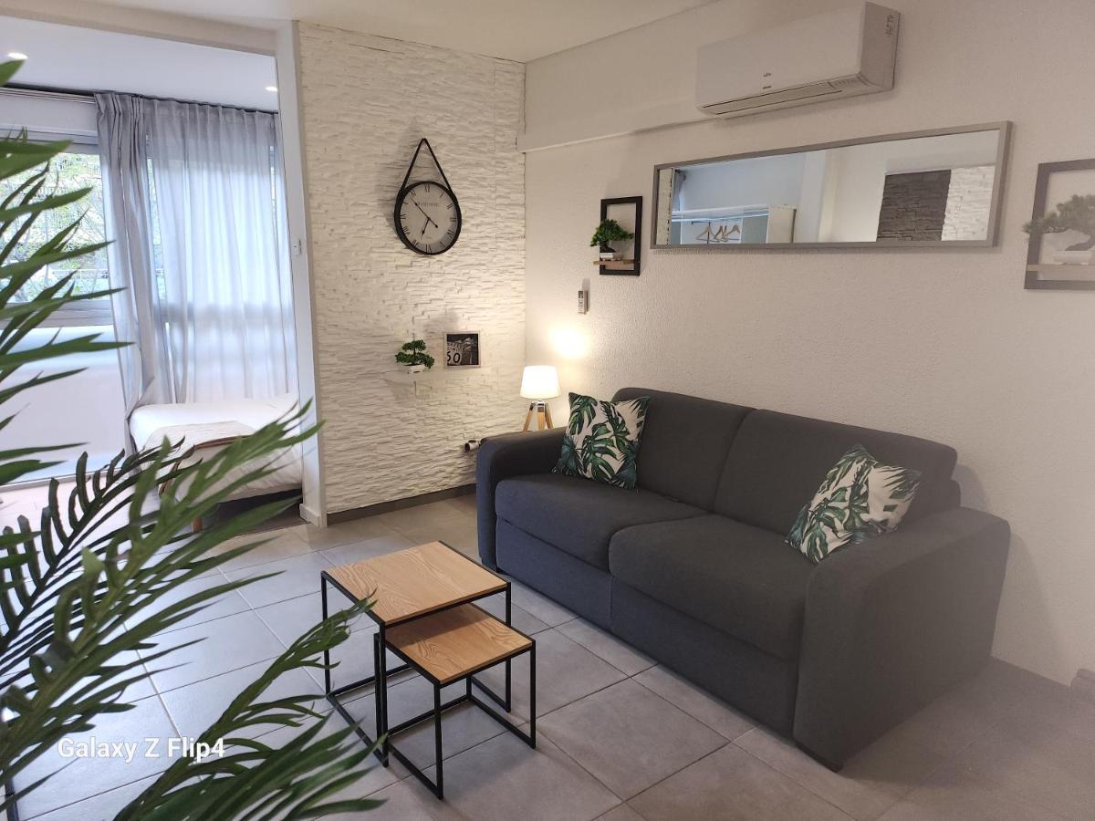 Appartement Beau / Clim / Parking / à 200 M *